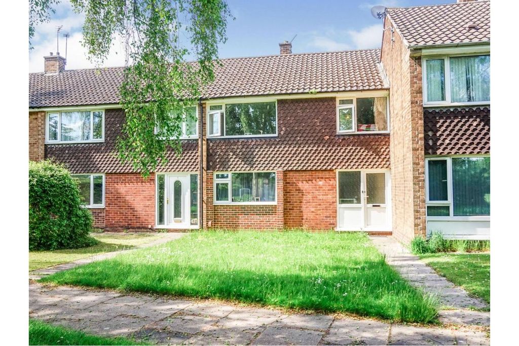 Property photo 1 of 20 Front