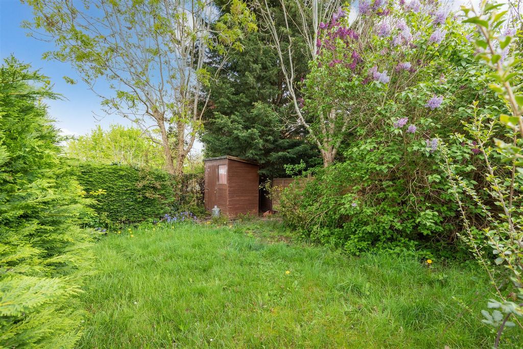 Property photo 3 of 13