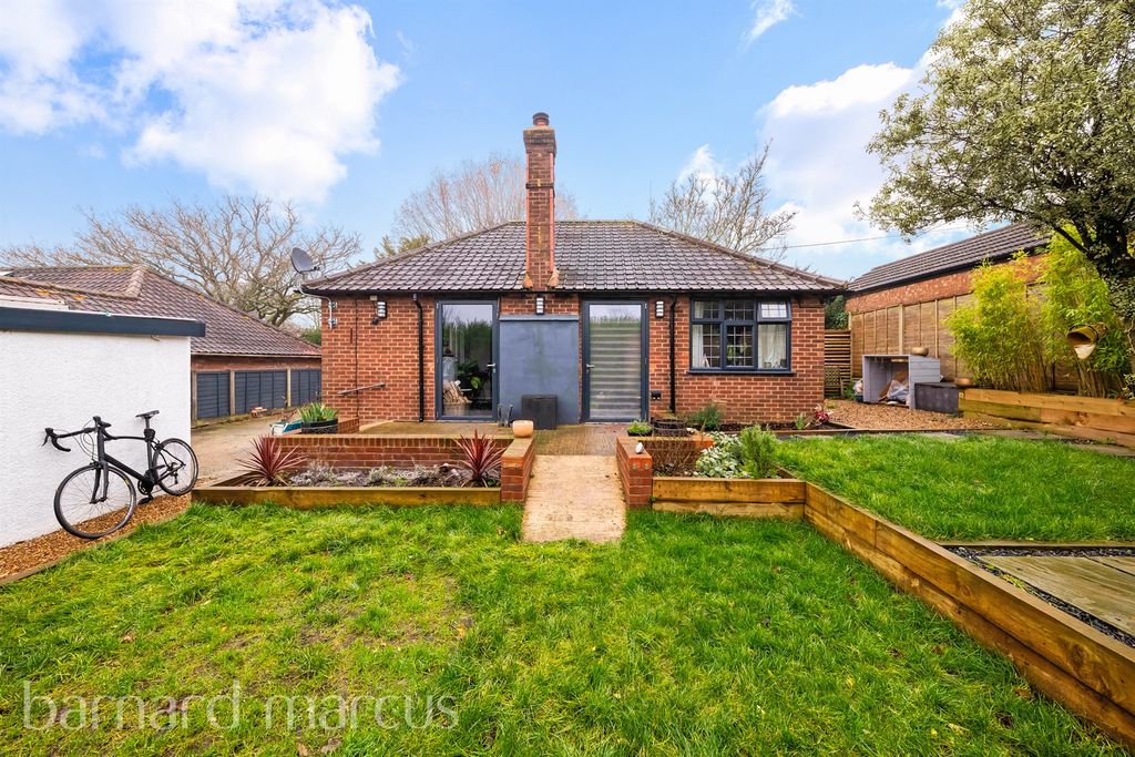 Property photo 3 of 8