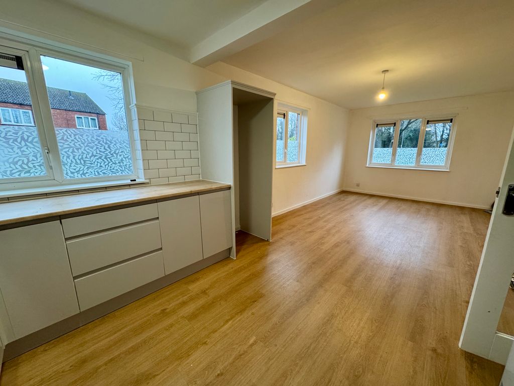 Property photo 3 of 16 Image