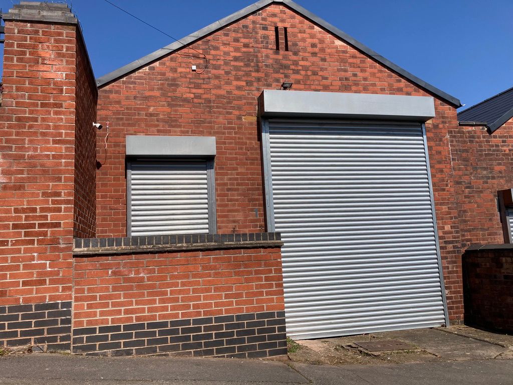 Property photo 1 of 3 Frontage