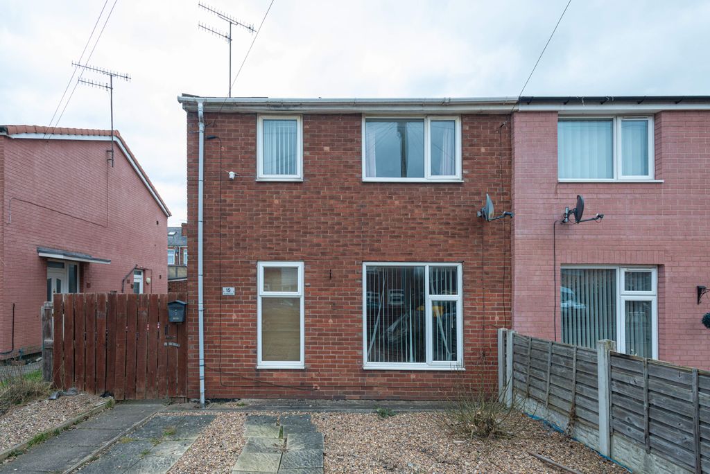 Property photo 1 of 20 External