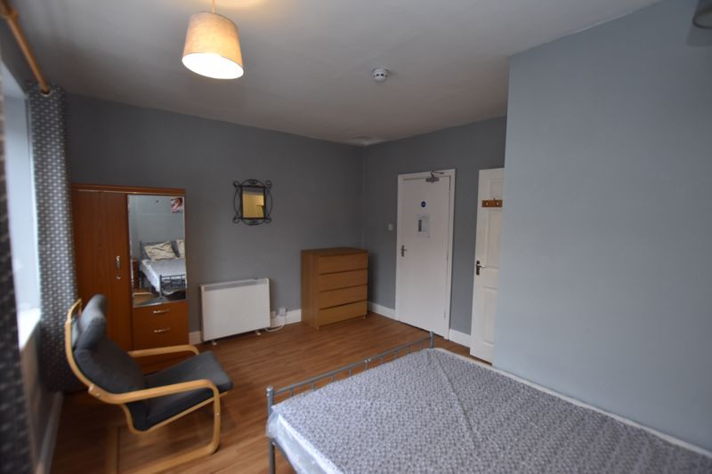 Property photo 2 of 5 Photo 8