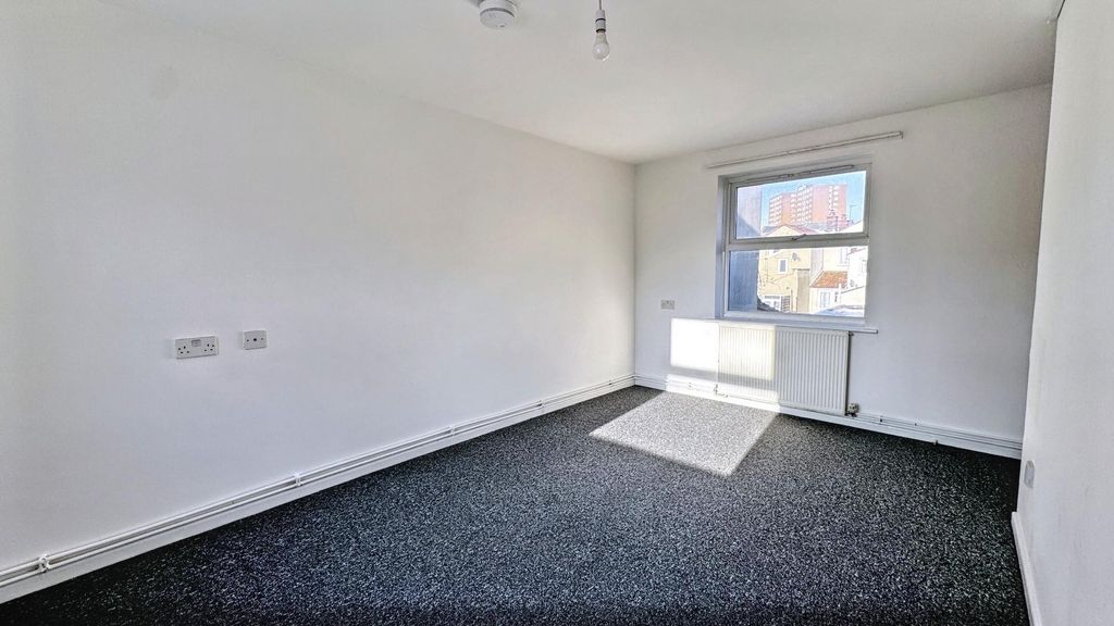 Property photo 1 of 5 Ksabqhzqhui1Xstj_Sbyrq