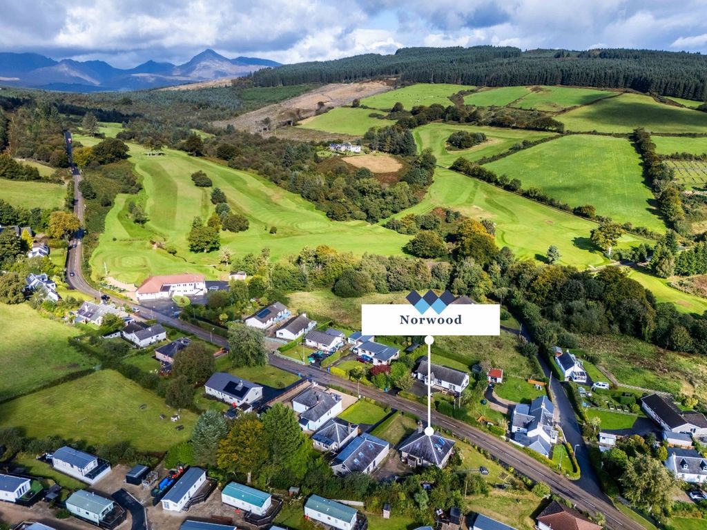 Property photo 2 of 78 4570784