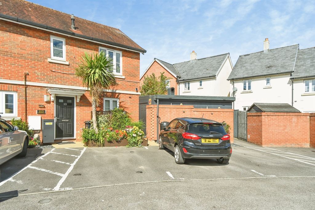 Property photo 2 of 18