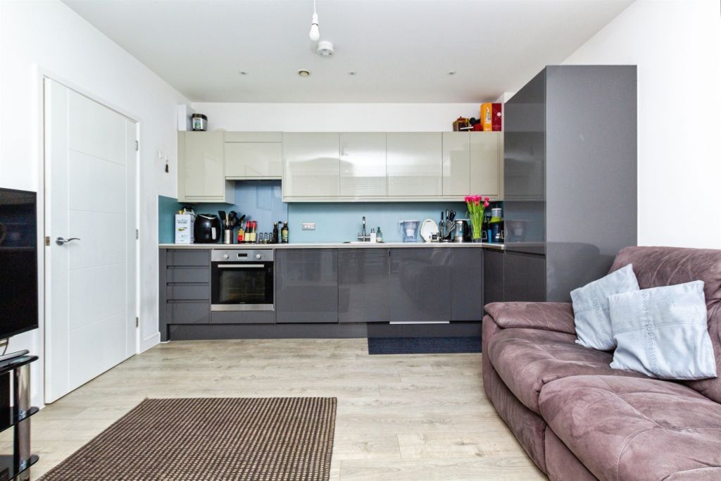 Property photo 3 of 19