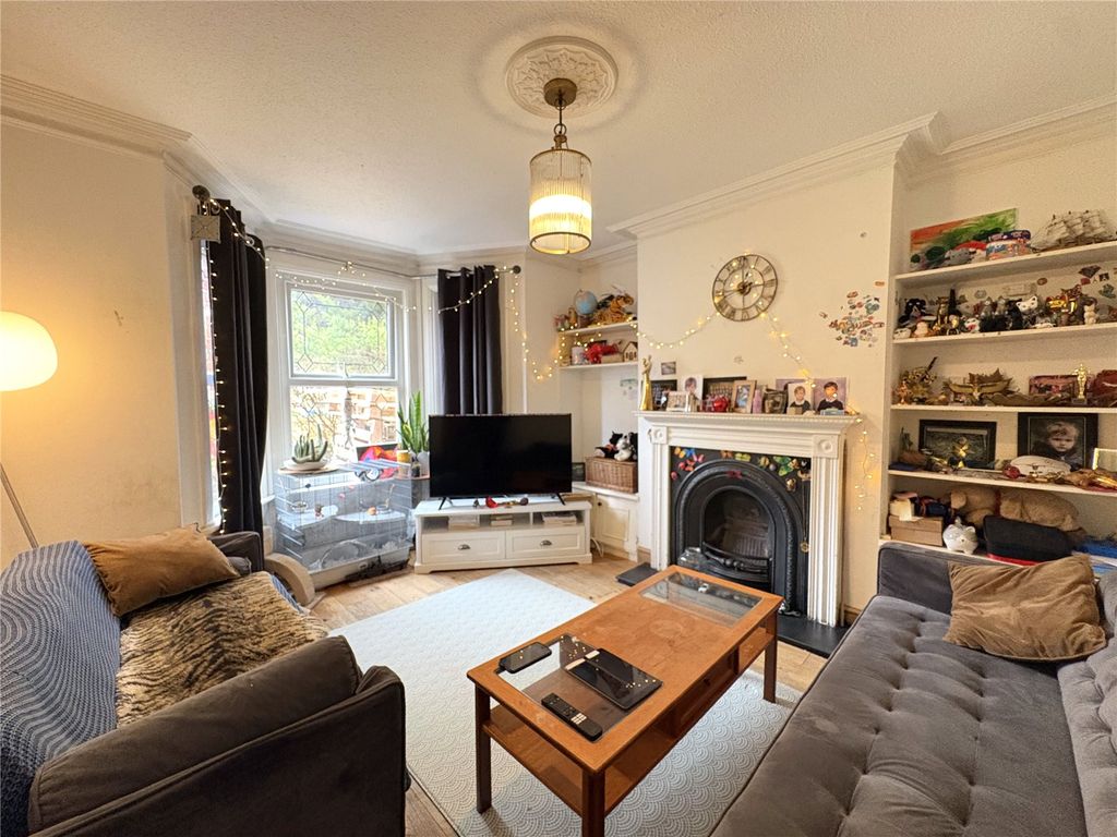 Property photo 2 of 10 Picture No. 11