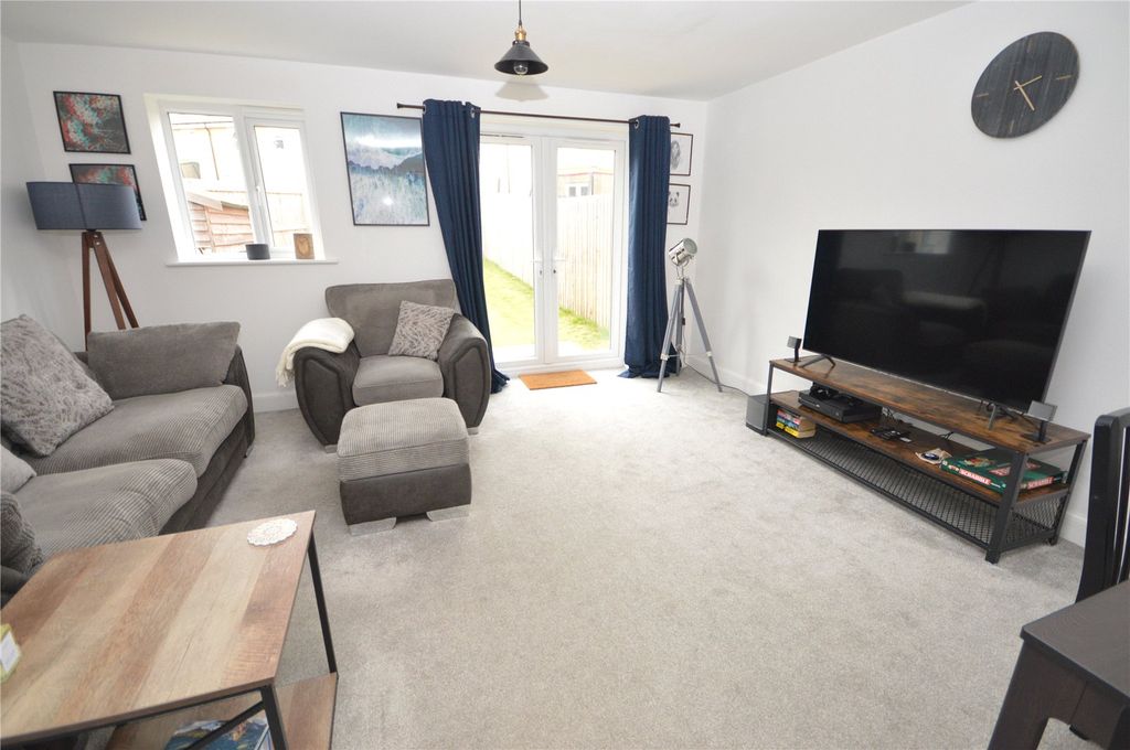 Property photo 2 of 14 Picture No. 66