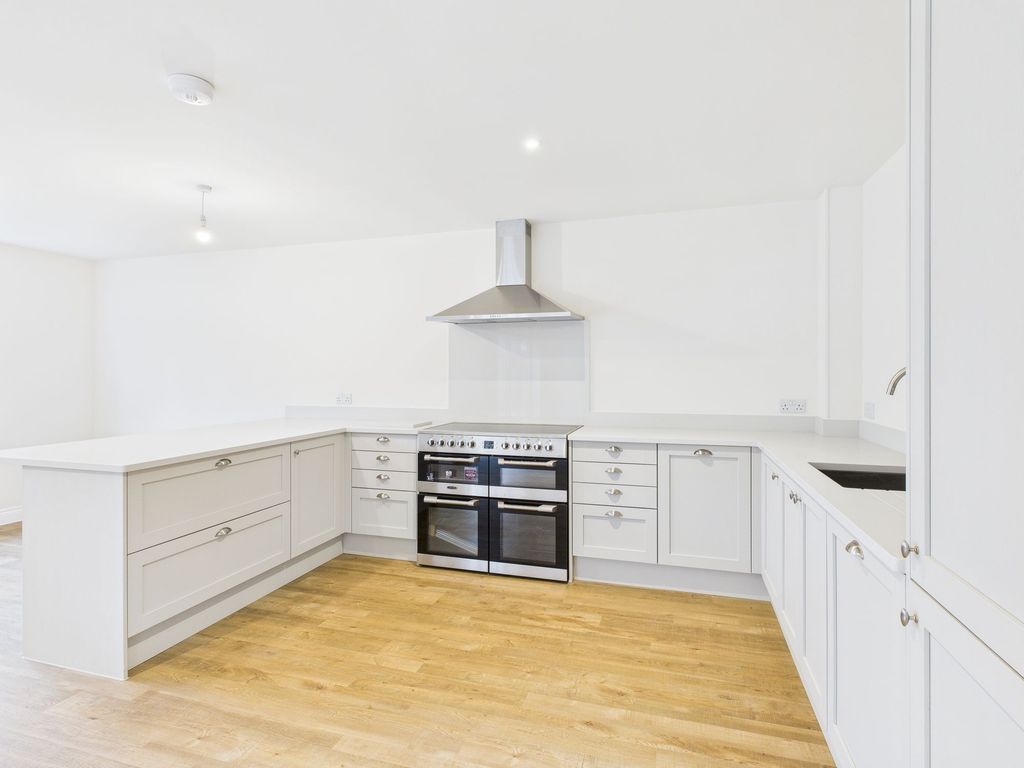 Property photo 3 of 48 Kitchen