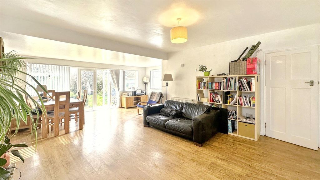 Property photo 3 of 19 Img_5902.Jpg