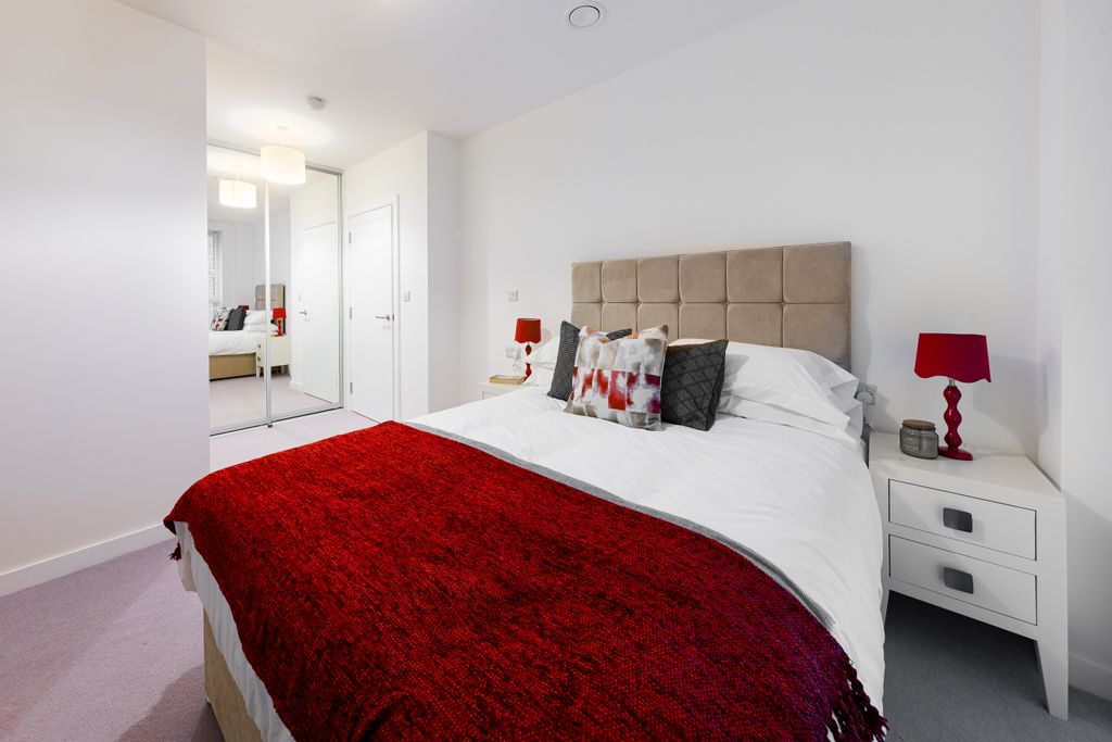 Property photo 2 of 23