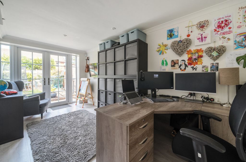Property photo 3 of 19 1526778-22-6Aba47...