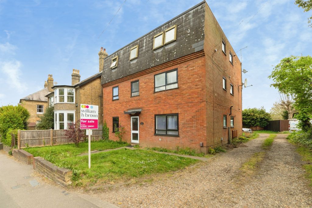 Property photo 1 of 16