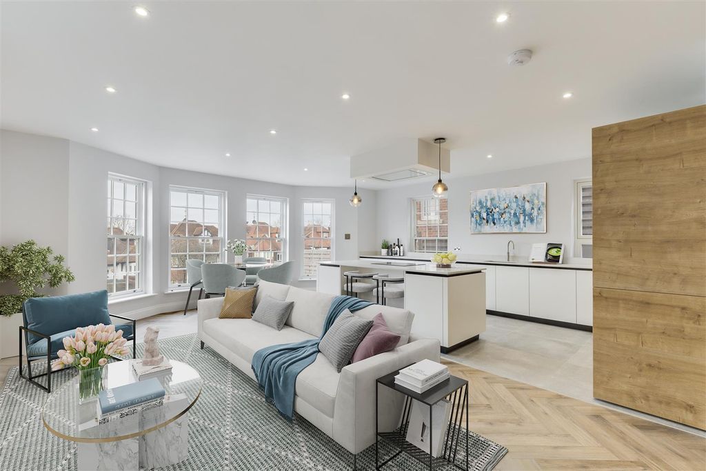 Property photo 2 of 7