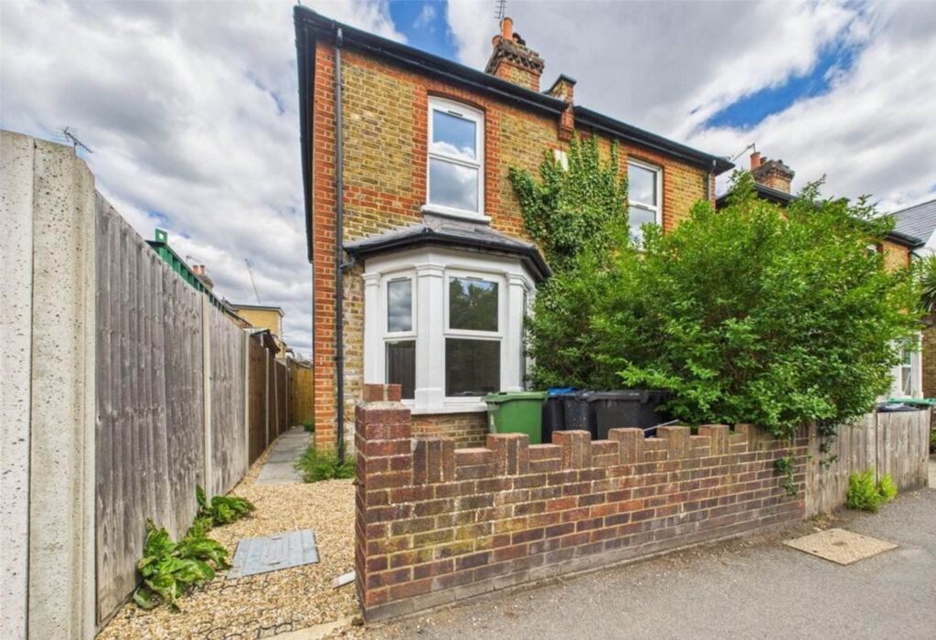 Property photo 1 of 11