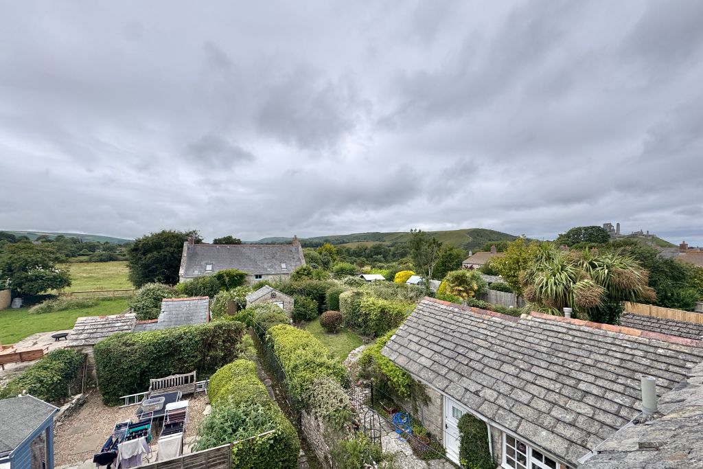 Property photo 2 of 12 Views Across Corfe Common