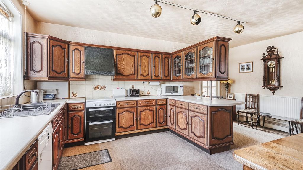 Additional image 10 of 5 bed detached house for saleSchool Lane, Chellaston, Derby DE73