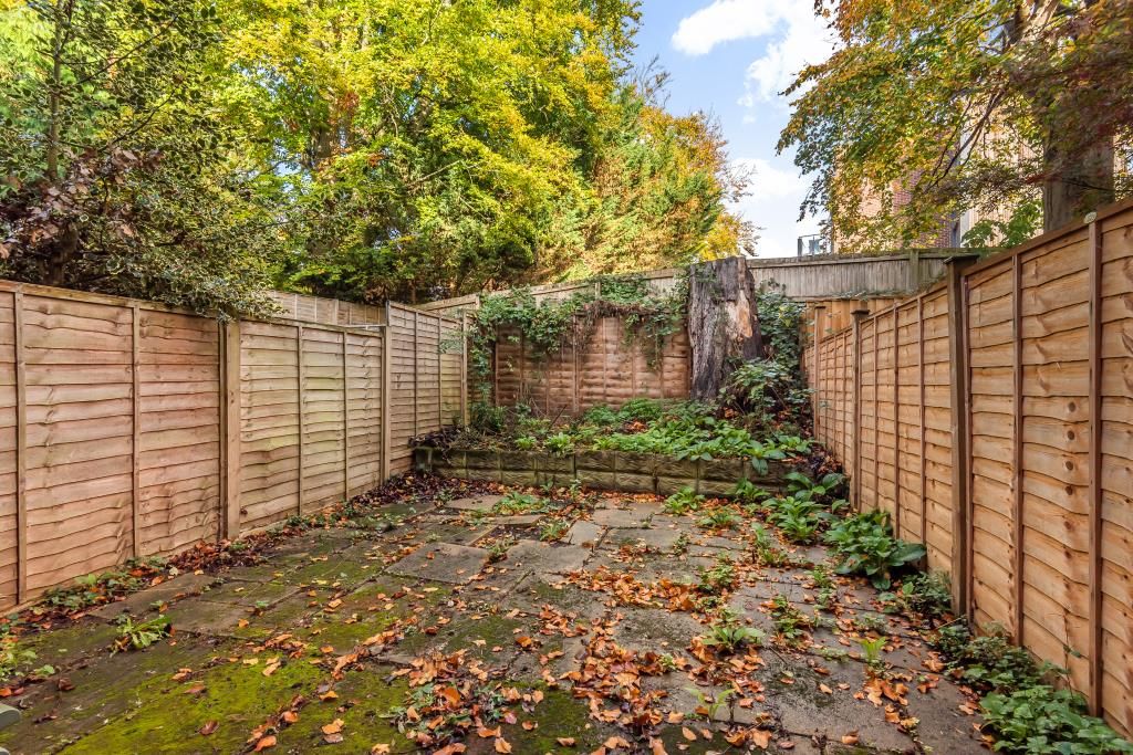 Property photo 2 of 11 Garden