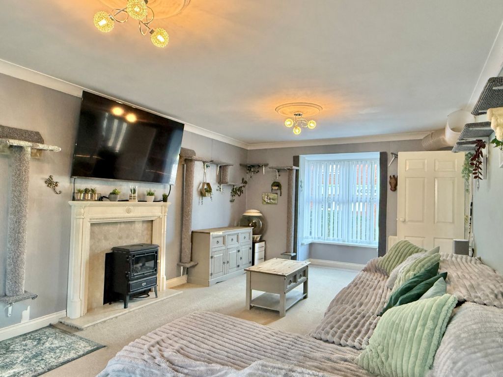 Property photo 2 of 11 Picture No. 09