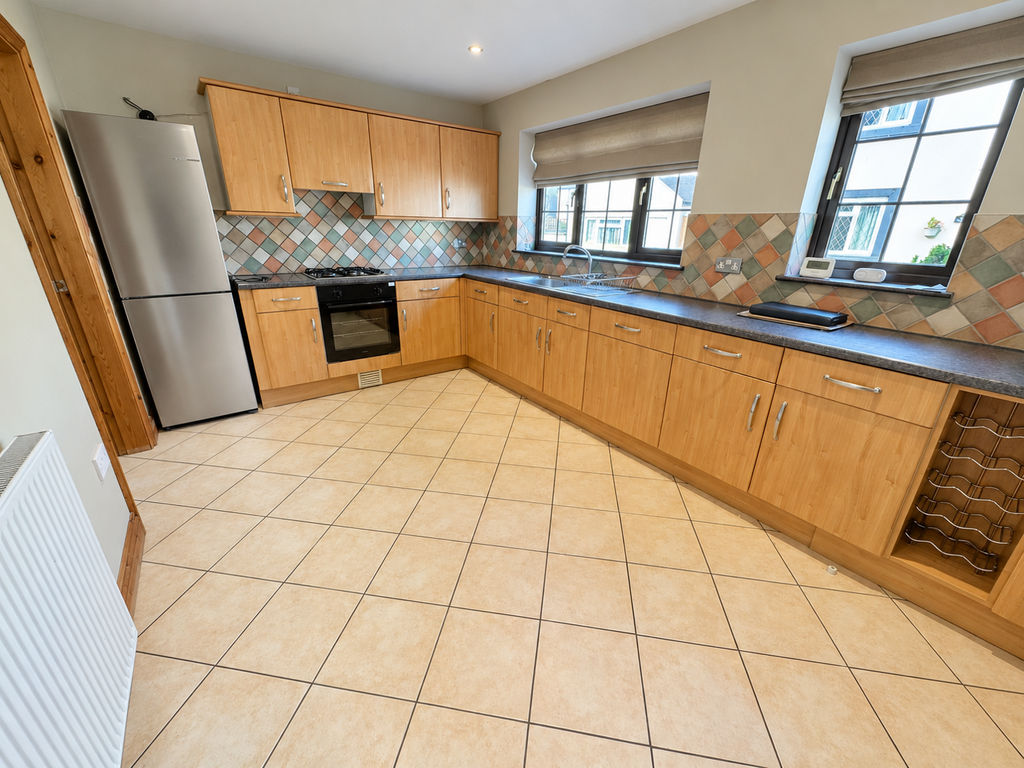 Property photo 2 of 26 Kitchen