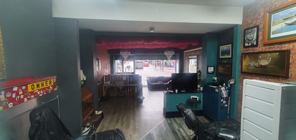 Property photo 3 of 8