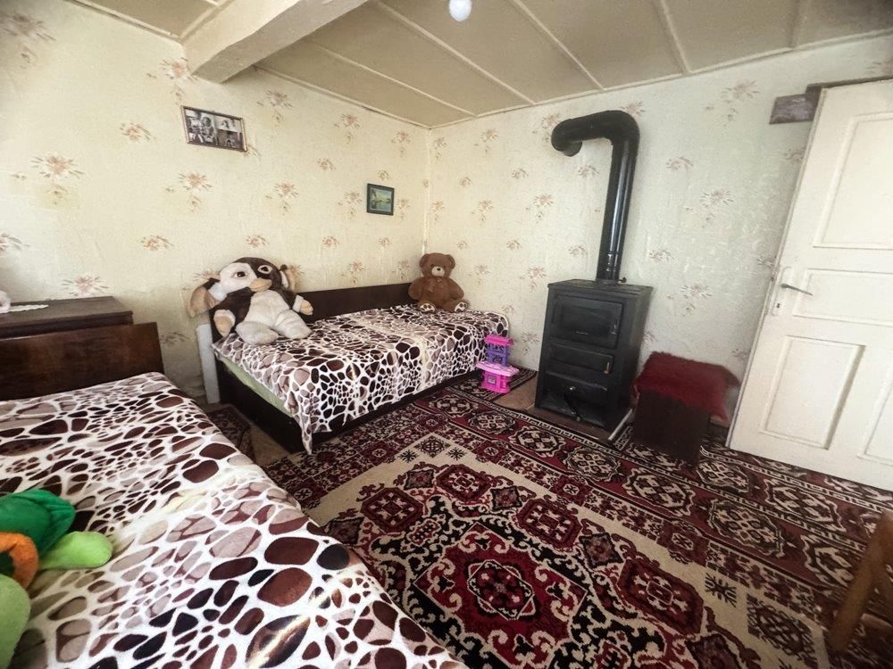 Property photo 3 of 27
