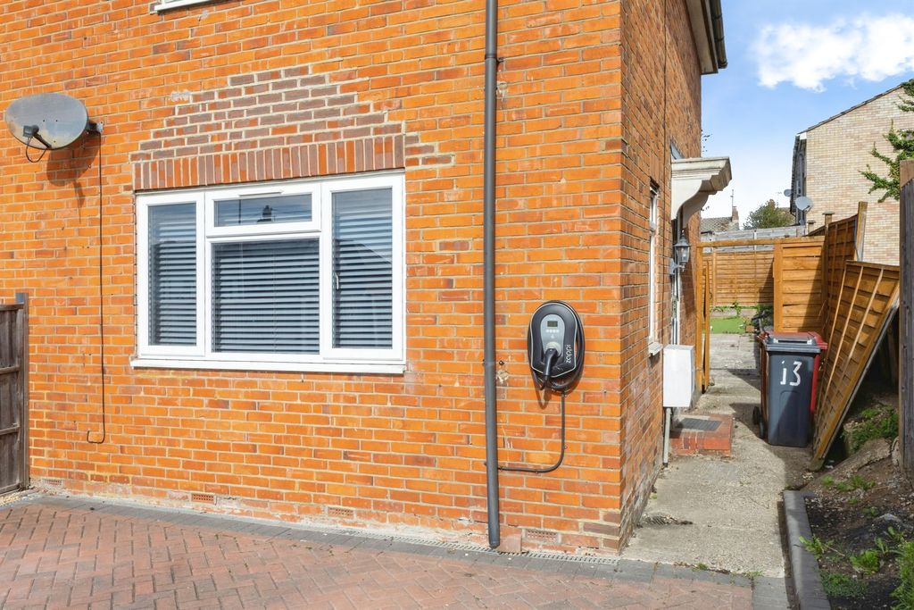 Property photo 2 of 14
