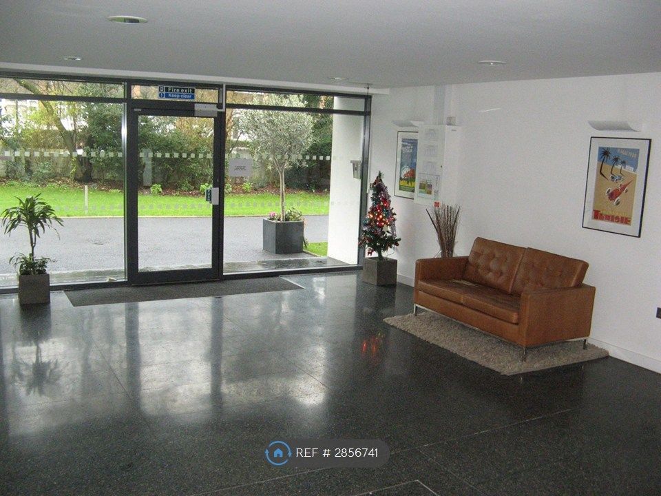 Property photo 2 of 8 Reception