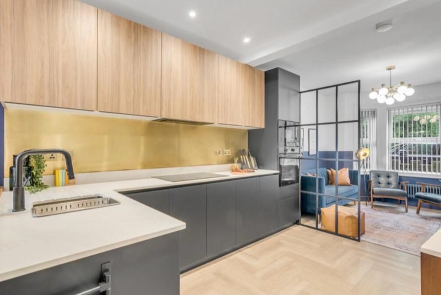 Property photo 2 of 8