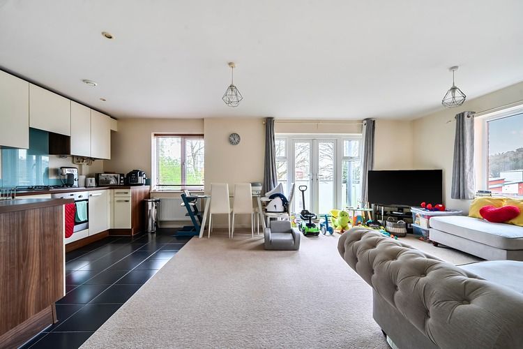 Property photo 2 of 19