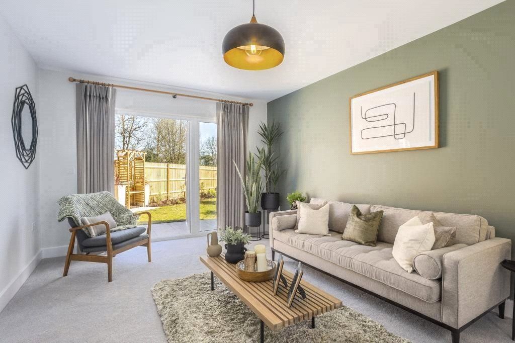 Property photo 3 of 8 Previous Show Home