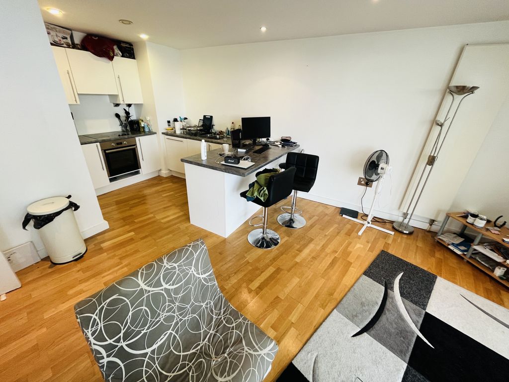 Property photo 3 of 6