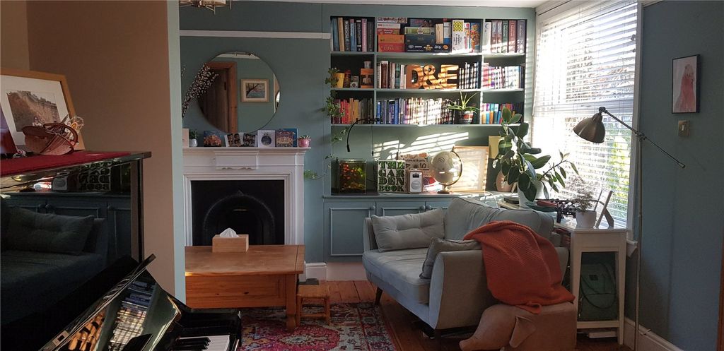 Property photo 2 of 14 Picture No. 02