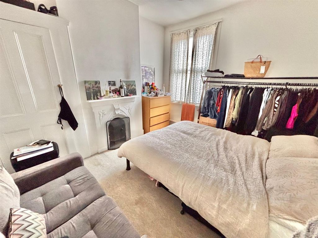 Property photo 2 of 10 5.Jpg