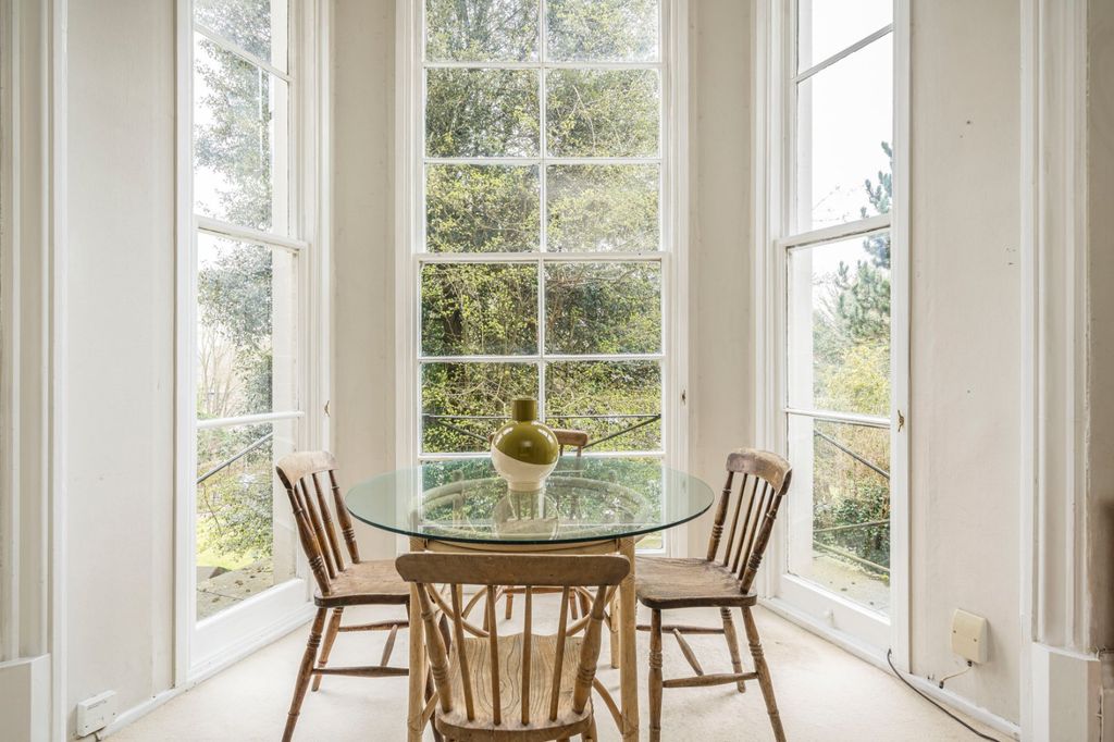 Property photo 2 of 9 Picture No. 42