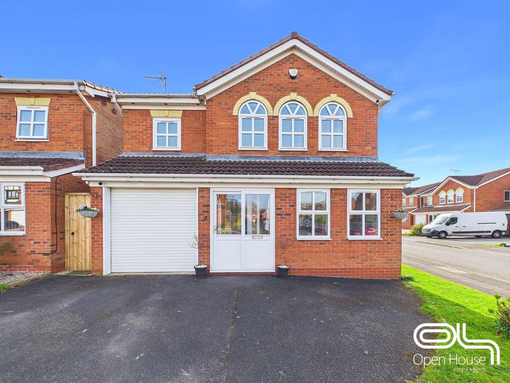 Property photo 1 of 18 Front (Exterior)