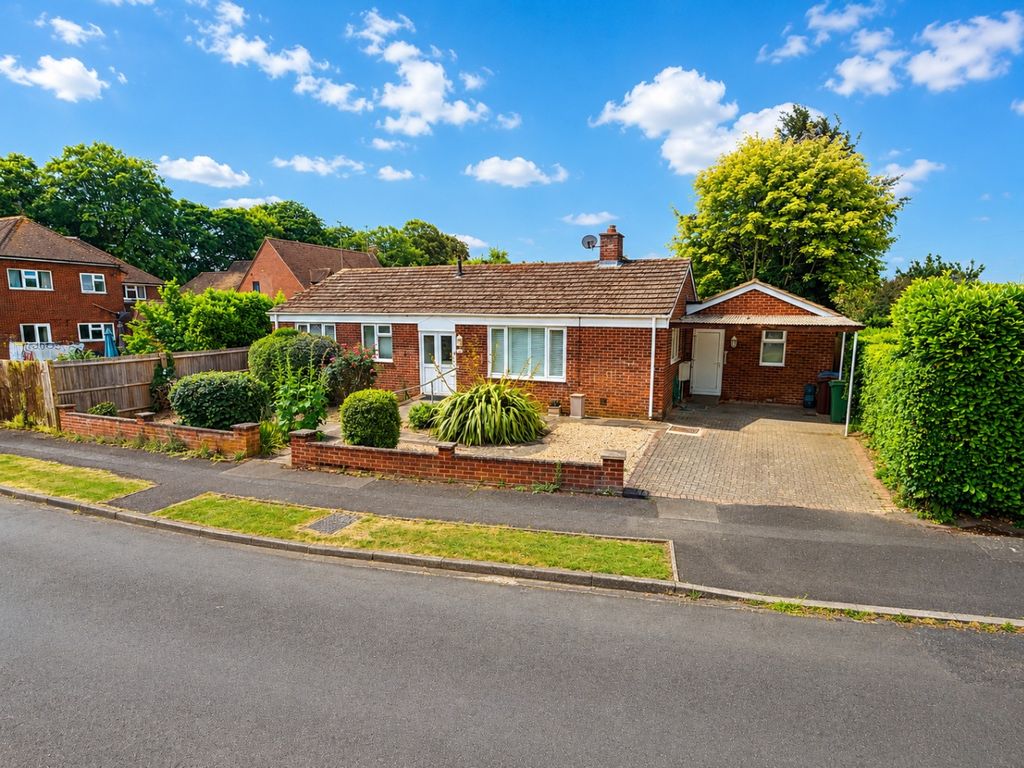 Property photo 1 of 17 5193770