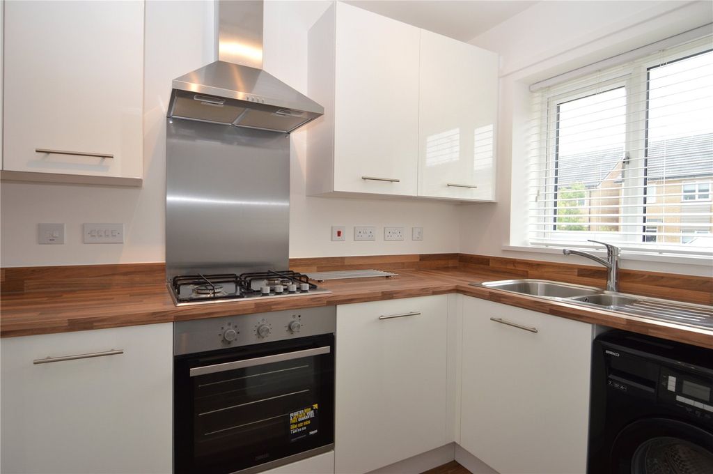 Property photo 3 of 11 Picture No. 14