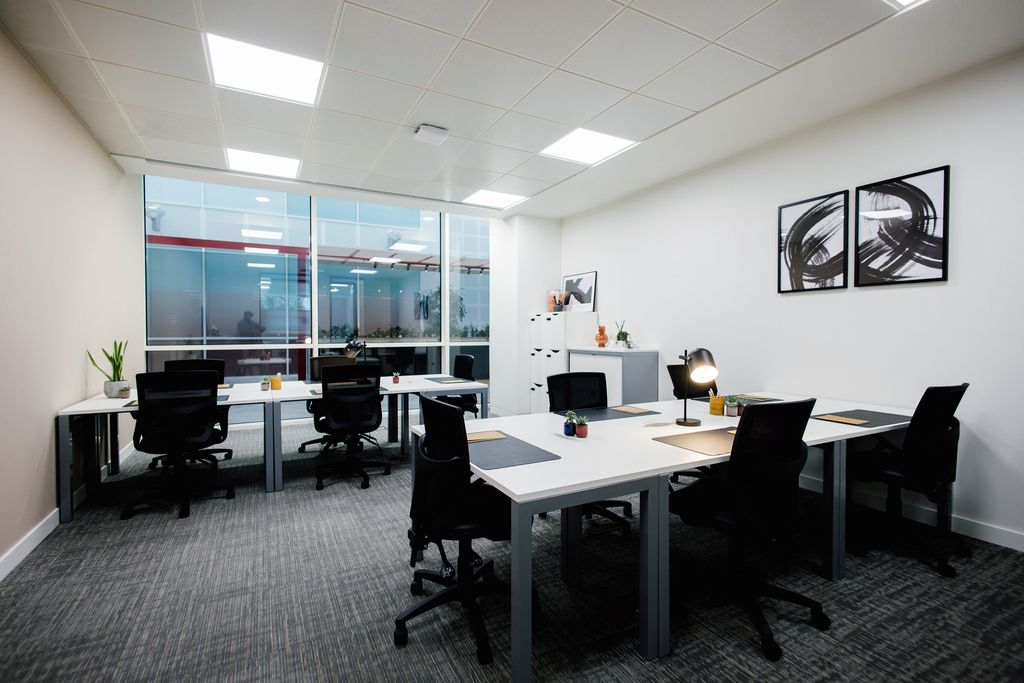 Property photo 1 of 10 Office