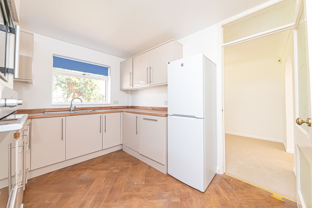 Property photo 3 of 28 25