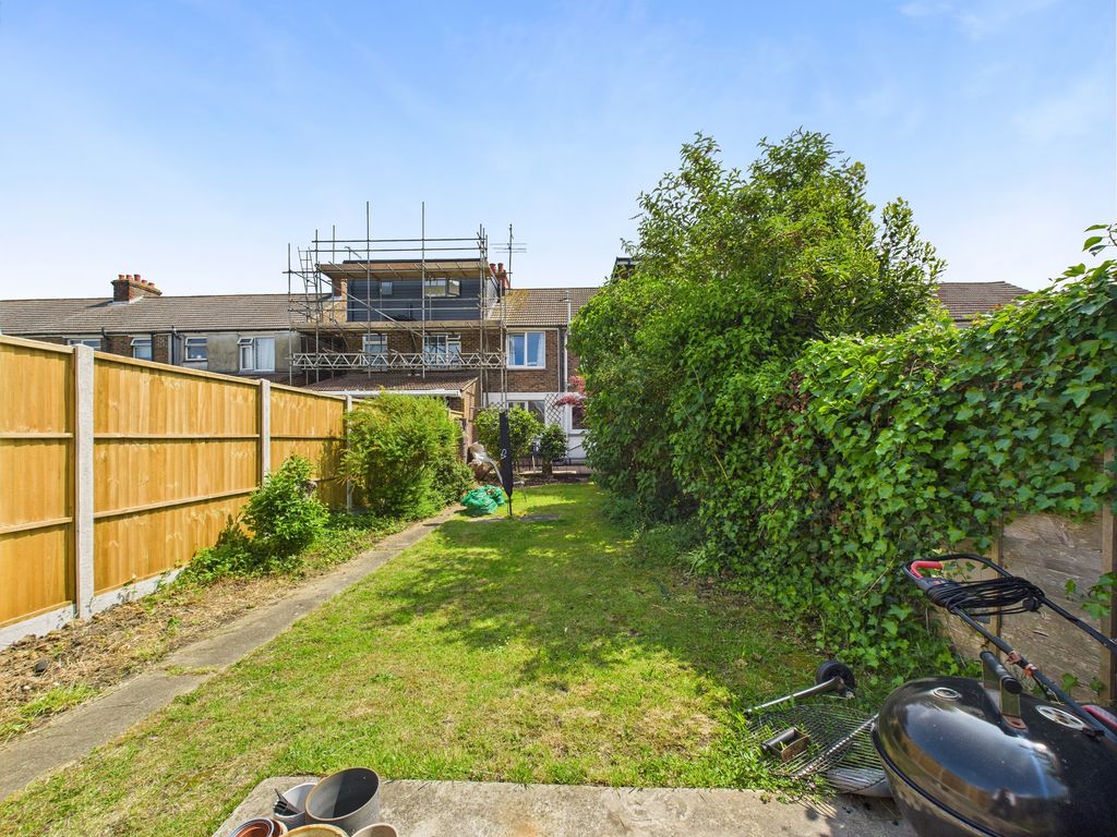 Property photo 2 of 16 Cam03519G0-Pr0288-Still026