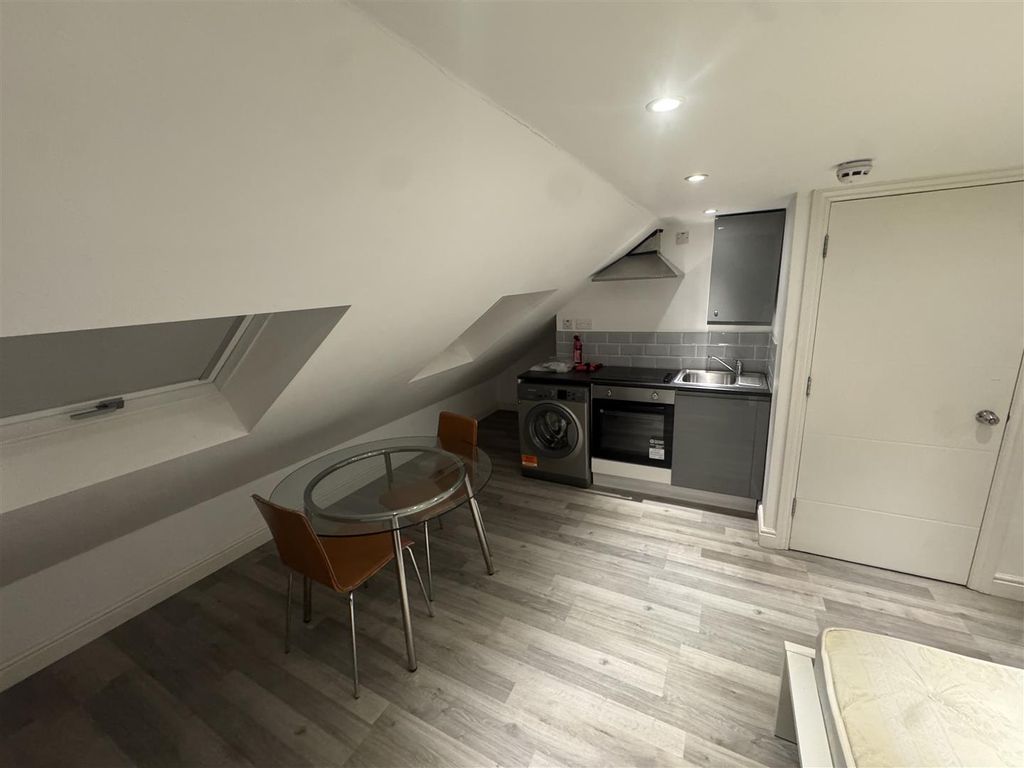 Property photo 3 of 3 Tempimagetmjwl8.Jpg