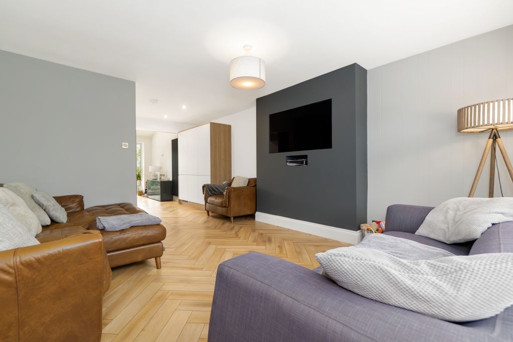 Property photo 2 of 17 Living Room