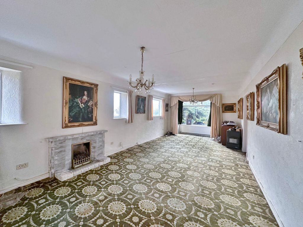 Property photo 3 of 27 Photo 7