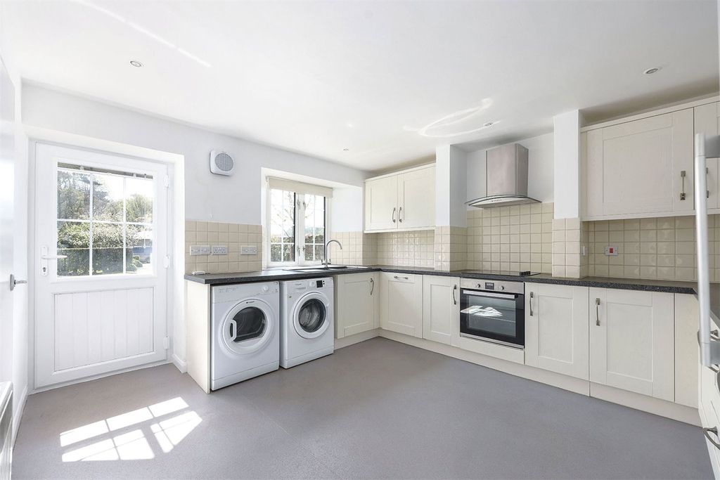 Property photo 3 of 31 Picture No. 04
