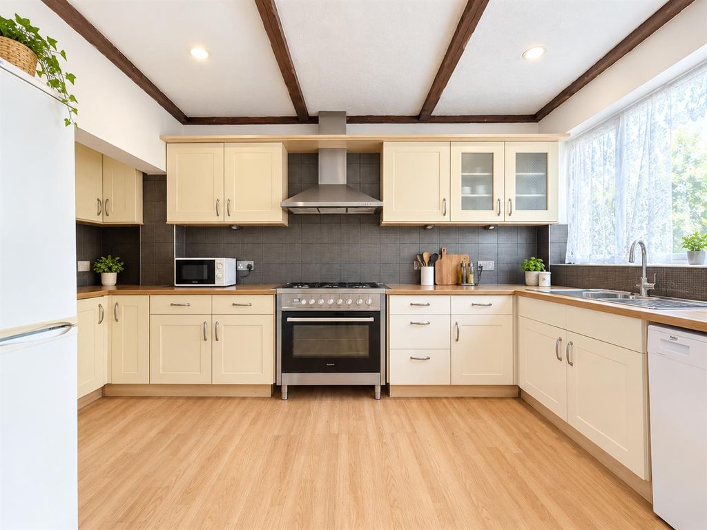 Property photo 1 of 15 Kitchen