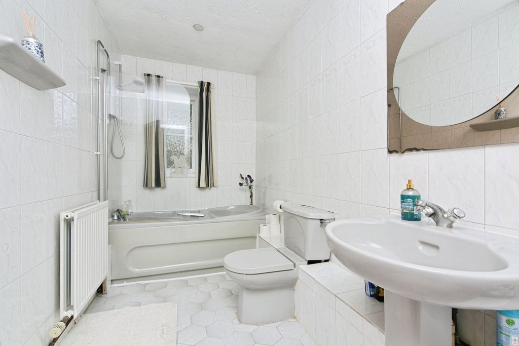 Additional image 7 of 4 bed detached house for saleFfordd Caergybi, Llanfairpwllgwyngyll LL61
