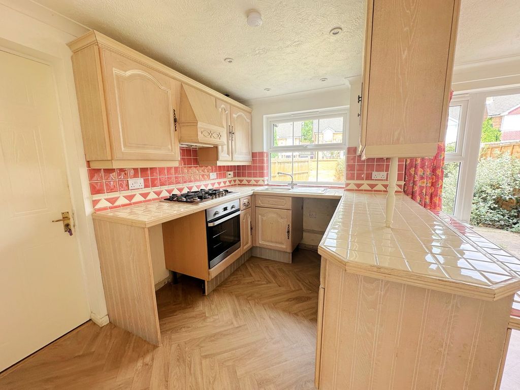 Property photo 3 of 17