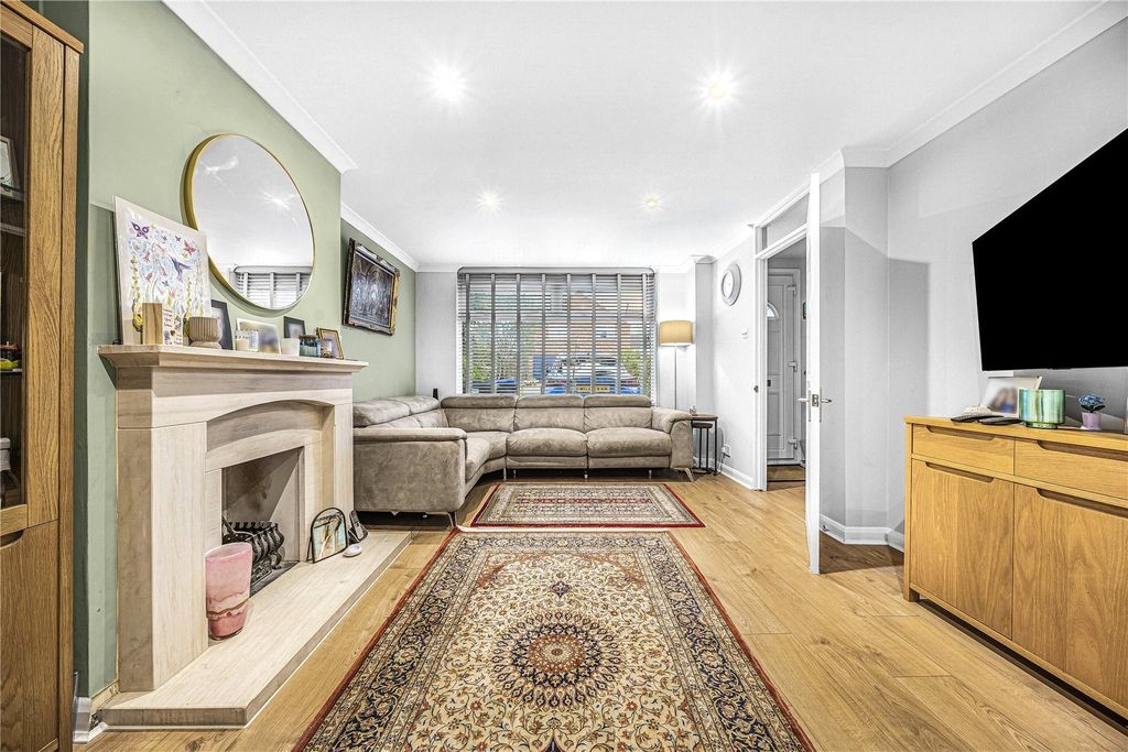 Property photo 2 of 18 Picture No. 32